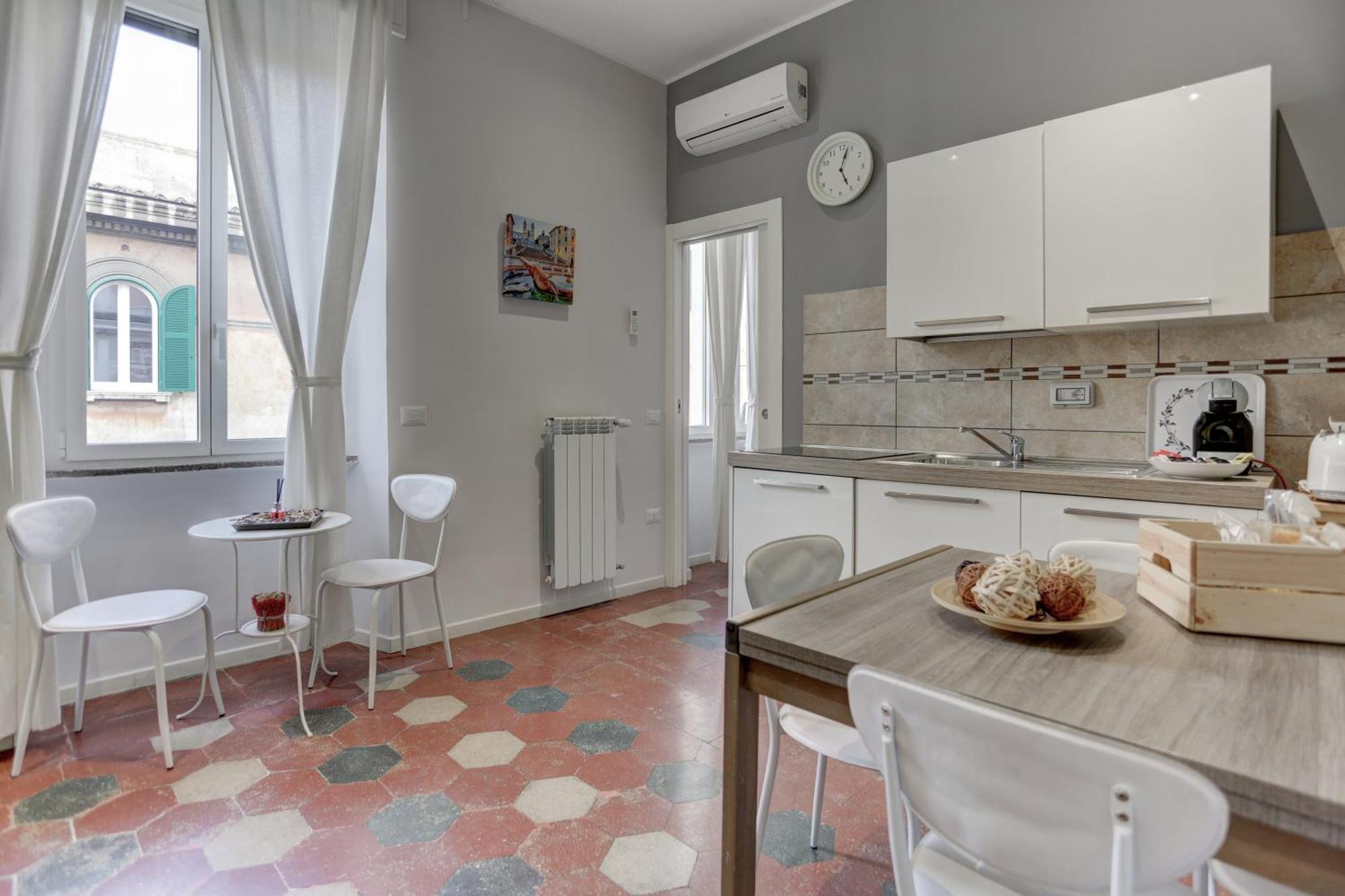 Appartamento Santi Quattro - Colosseo Róma Kültér fotó